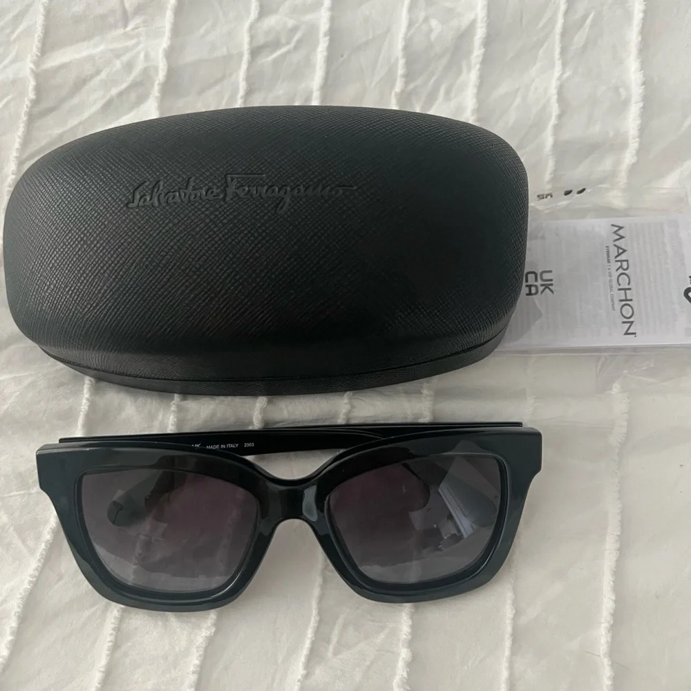 BRAND NEW! Ferragamo Sunglasses made in Italy - Picture 8 of 8